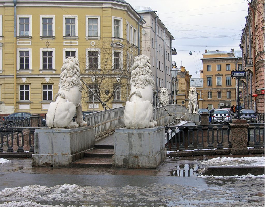 Puente de los Leones